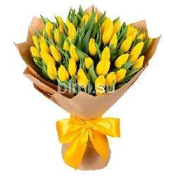 Букет из 49 жёлтых тюльпанов
